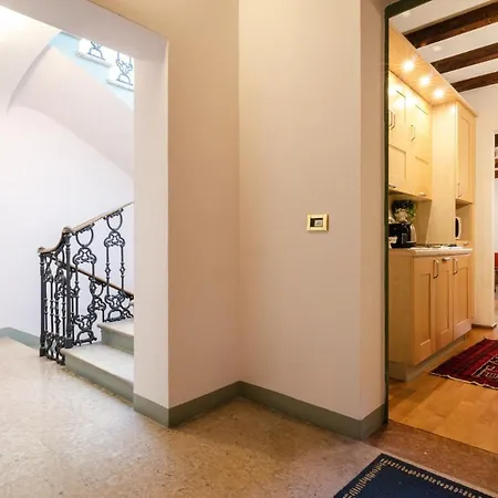 Διαμέρισμα Lele Suite, In Centro Storico